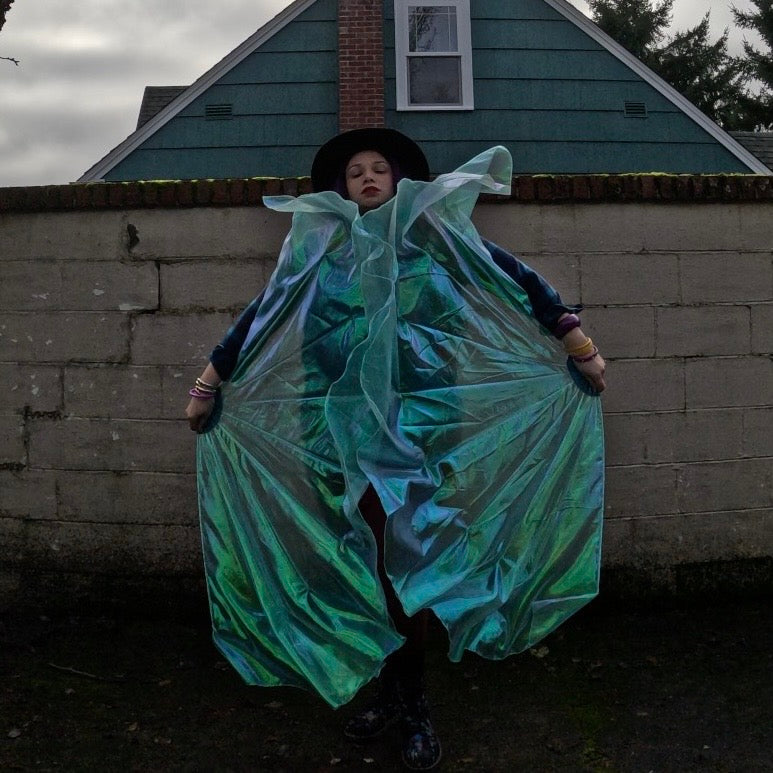 DISCOUNTED: Aqua Iridescent Organza Fishbone Fans