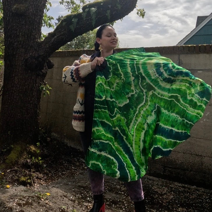 SINGLE: UV Green Geode Fishbone Fan