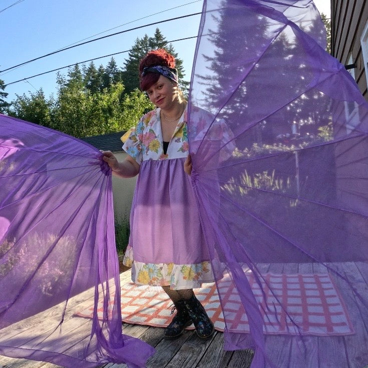 Lilac Poly-Chiffon Fishbone Fans
